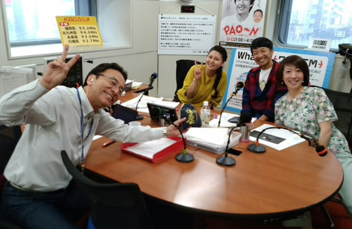 ラジオ番組スタッフと