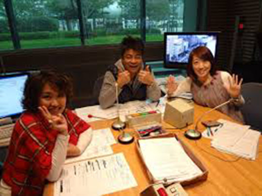 ラジオ番組スタッフと２